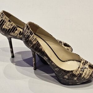 Sergio Rossi textured Patent Leather Pumps (Size 39.5)